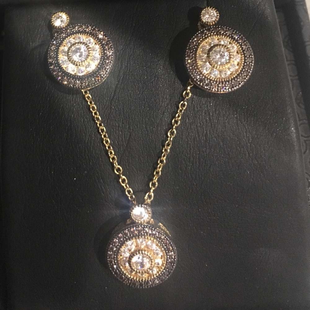 La Fonn - necklace & Earrings
